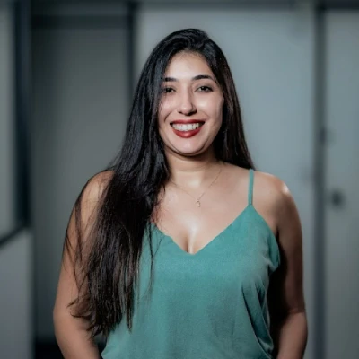 img-larissa-machado-footer